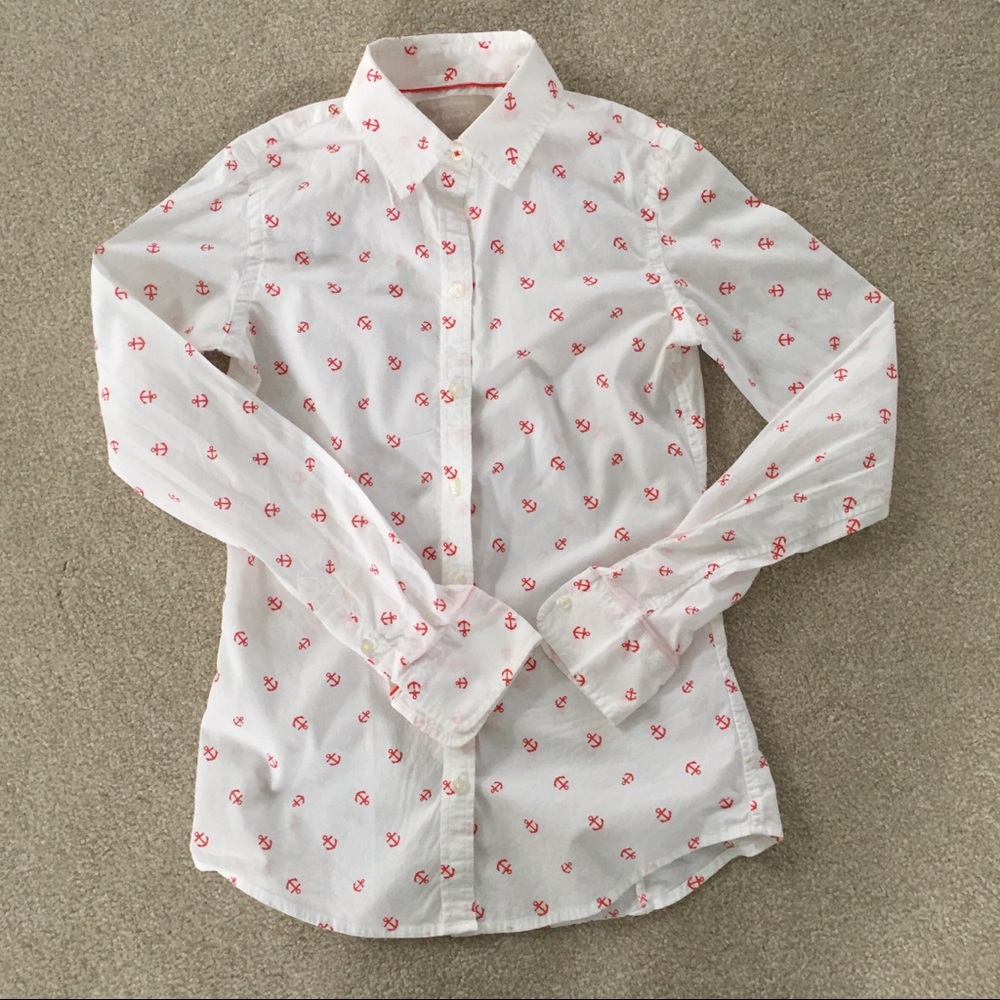 Classic Banana Republic button down.